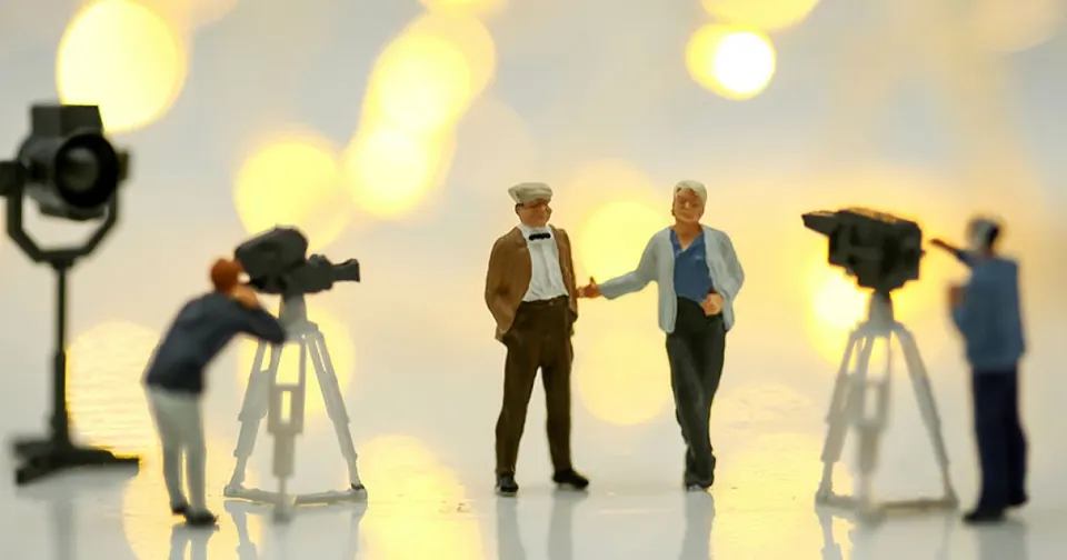 Diese Faktoren machen gute Recruiting Videos aus – Tipps und Best Practice Beispiele