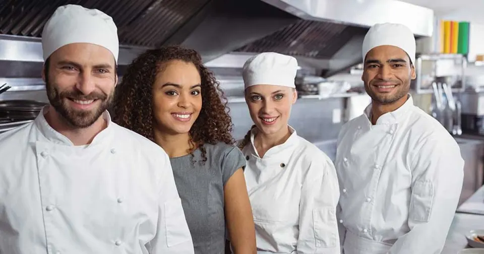 Gastronomie Personal finden – so gelingt es – Personalturm